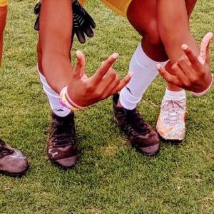 Meet your Posher, Dee